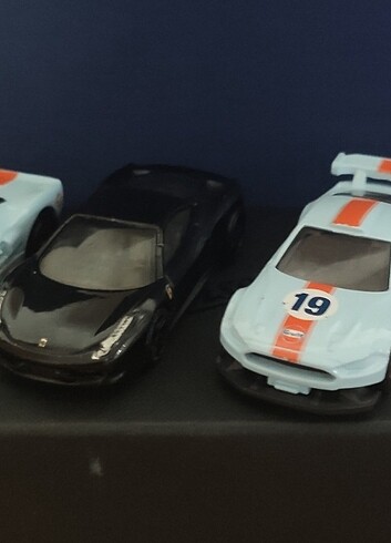 HOTWHEELS
