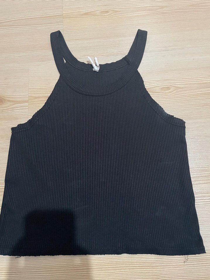 Siyah Yüksek Yakalı Kadın Atlet - Görsel 2