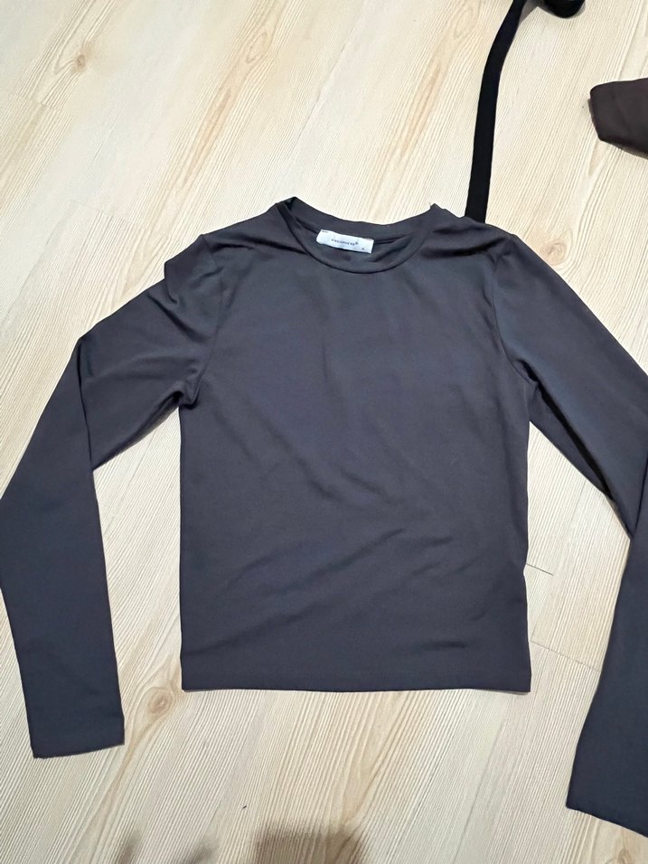 Gri Kadın Uzun Kollu Crop Top - Görsel 2