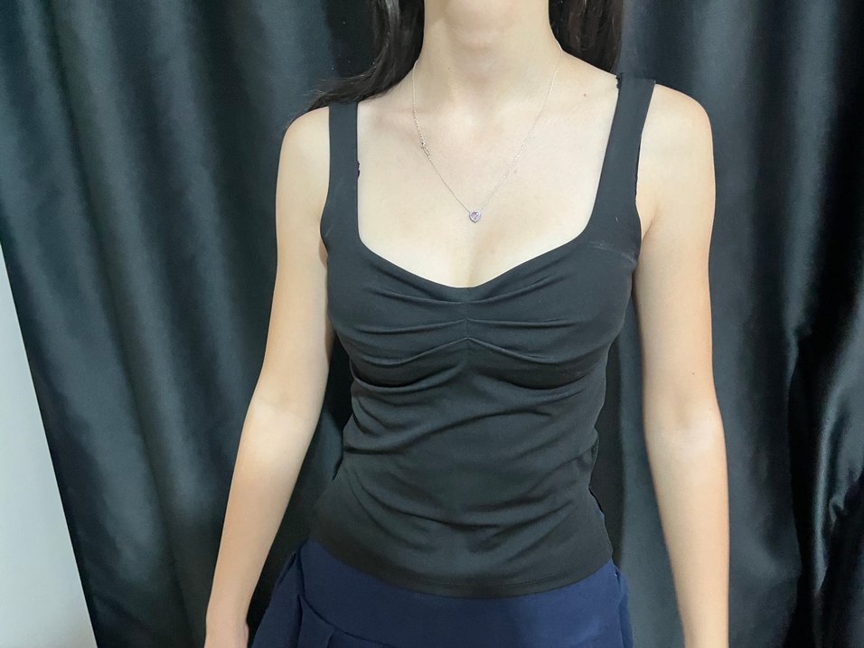 Siyah V Yakalı Drapeli Kadın Atlet - Görsel 2