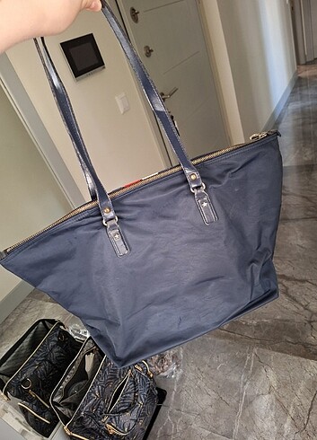 Tommy Hilfiger Kol çantası tommy