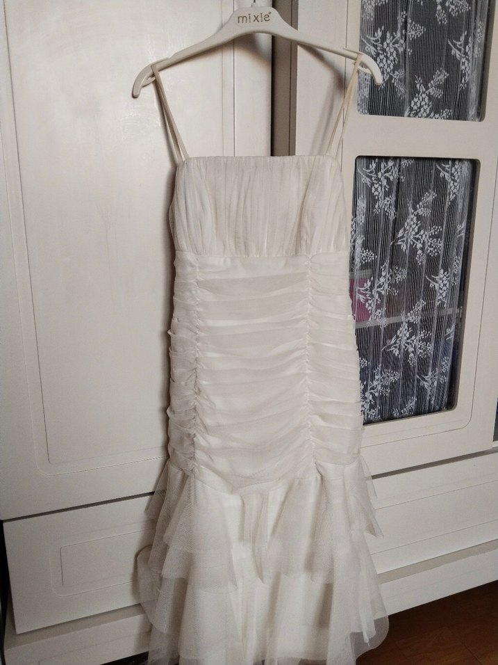 Bohem Tarzı Beyaz Uzun Askılı abiye elbise - Görsel 3