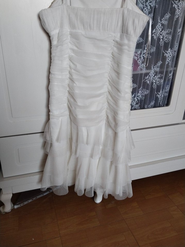 Bohem Tarzı Beyaz Uzun Askılı abiye elbise - Görsel 4