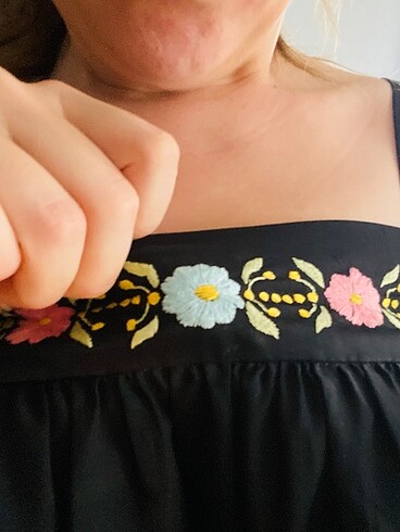 xl Beden çeşitli Renk Boydan cicek islemeli cok cici rahat elbise