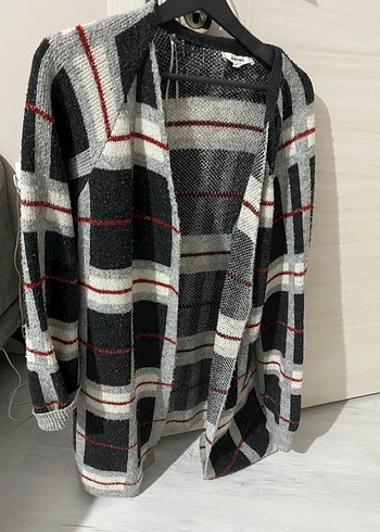 Gri Ekose Desenli Boğazlı Kadın Yün Kazak - Görsel 3