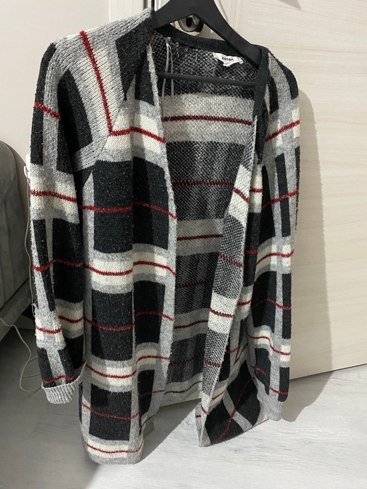 Gri Ekose Desenli Boğazlı Kadın Yün Kazak - Görsel 2