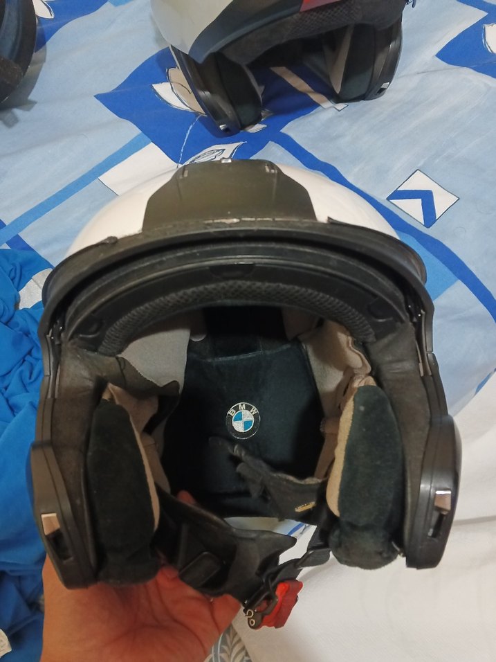 BMW Beyaz Minimalist Motosiklet Kaskı - Görsel 3