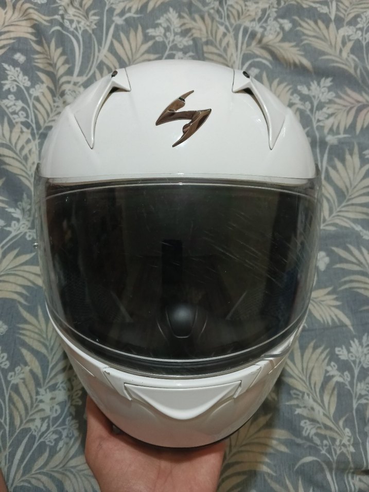 Scorpion Beyaz Seramik Motosiklet Kaskı - Görsel 2