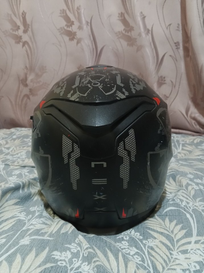 Nexx Kilitli Siyah Desenli Grunge Punk Motosiklet Kaskı - Görsel 2
