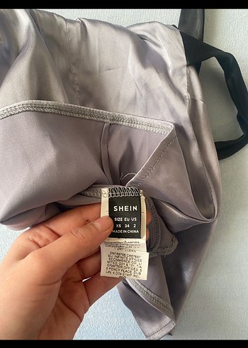 Sheinside Kadın Gri Saten Halter Yaka Kısa Üst