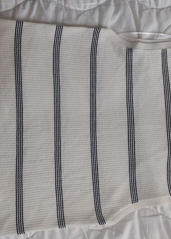 Çizgili Boğazlı Kolsuz Triko - Görsel 2