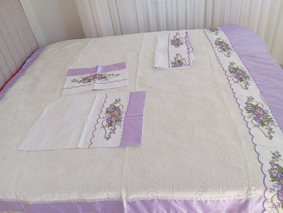 el emeği Nakışlı Lila Pastel Yatak Örtüsü - Görsel 3