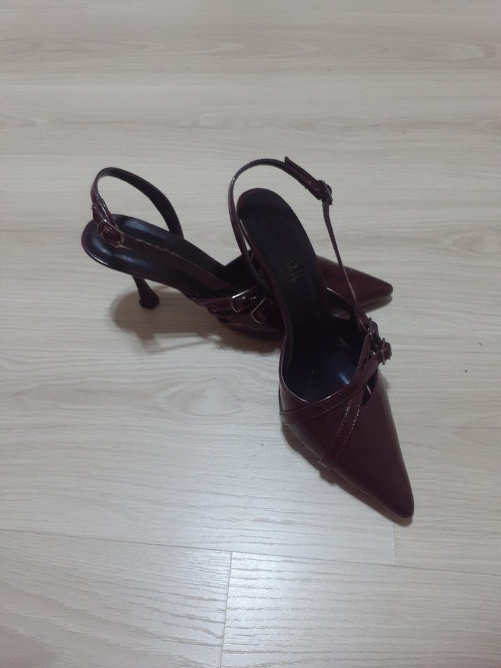 Bordo Deri Tokalı Stiletto Topuklu Kadın Ayakkabı - Görsel 2