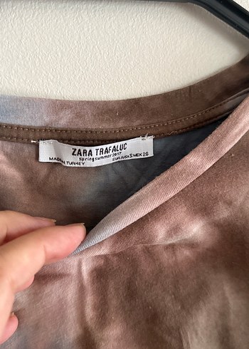 s Beden Drapeli Kısa Kollu Batik Desen Mini Tişört