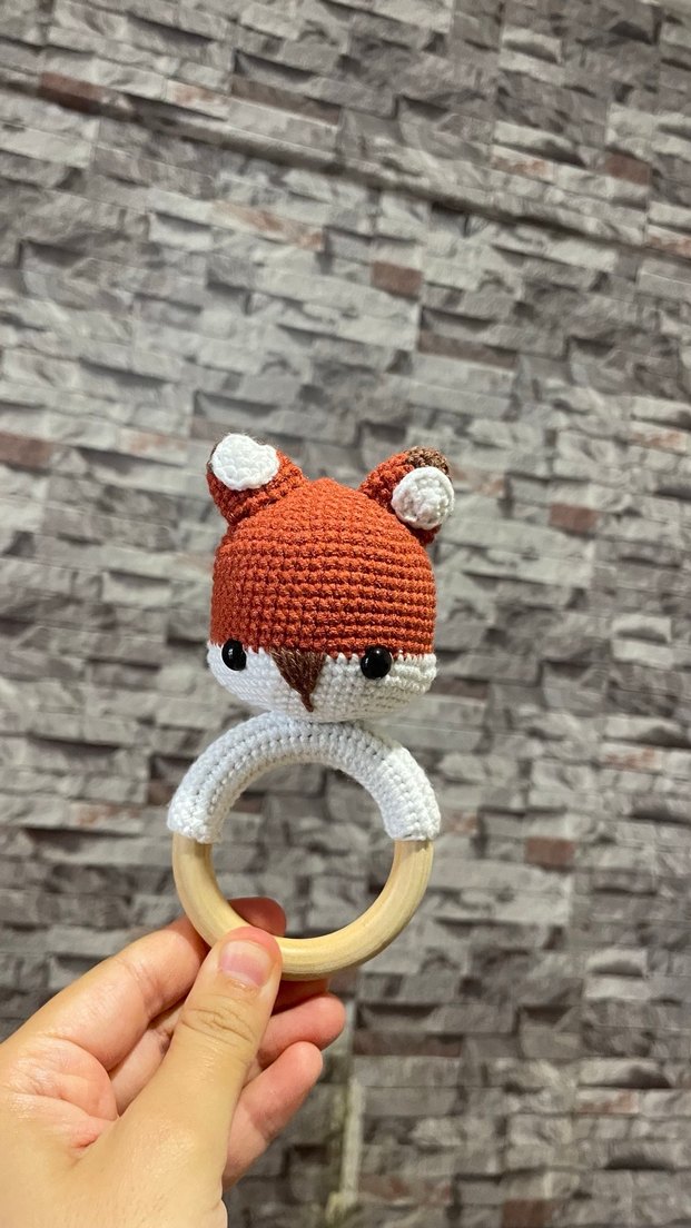 Pastel Gri Tavşan Diş Kaşıyıcı Oyuncak - Görsel 4