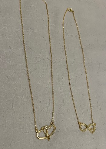 Altın Renk Zincir Detaylı Minimalist Kolye - Görsel 3