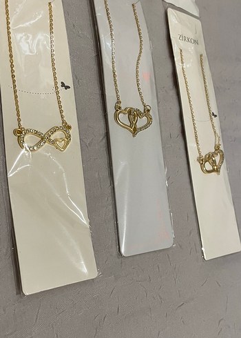 Altın Renk Zincir Detaylı Minimalist Kolye - Görsel 4