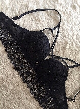 Penti siyah dantelli bralet