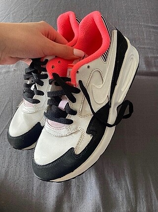 Nike spor ayakkabı