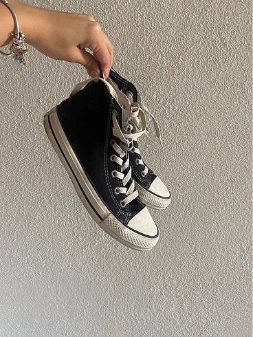 Siyah converse