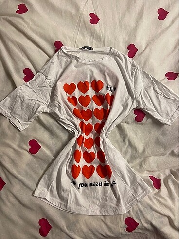Beyaz tshirt