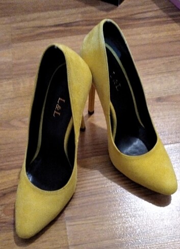 Diğer Sarı nubuk stiletto