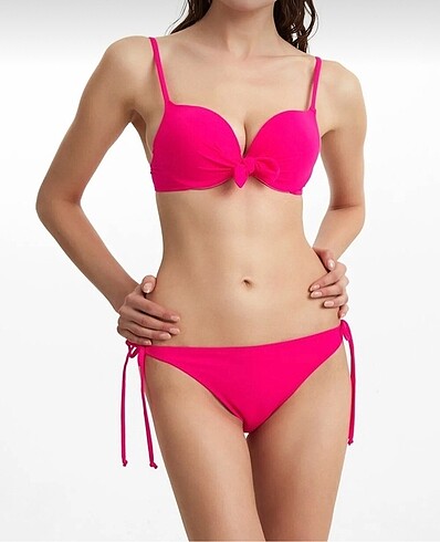 Suwen pembe renk yeni etiketi üzerinde bikini altı