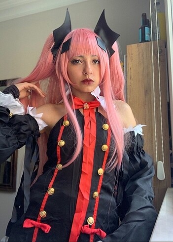 Diğer krul tepes cosplay