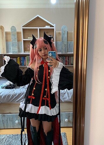 krul tepes cosplay