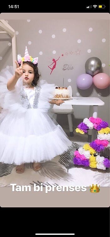 Beyaz elbise