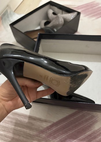 Shoes & More Parlak Siyah Rugan Stiletto Topuklu Kadın Ayakkabı