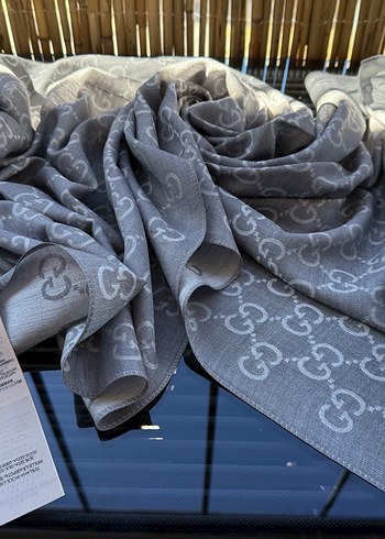 Gucci Gri İthal Yün İpek Şal