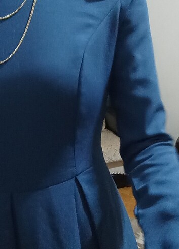 m Beden Arkası uzun elbise.