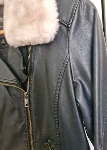 Kürk Detaylı Siyah Deri Biker Ceket - Görsel 9