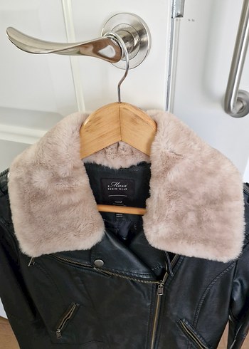 Kürk Detaylı Siyah Deri Biker Ceket - Görsel 4