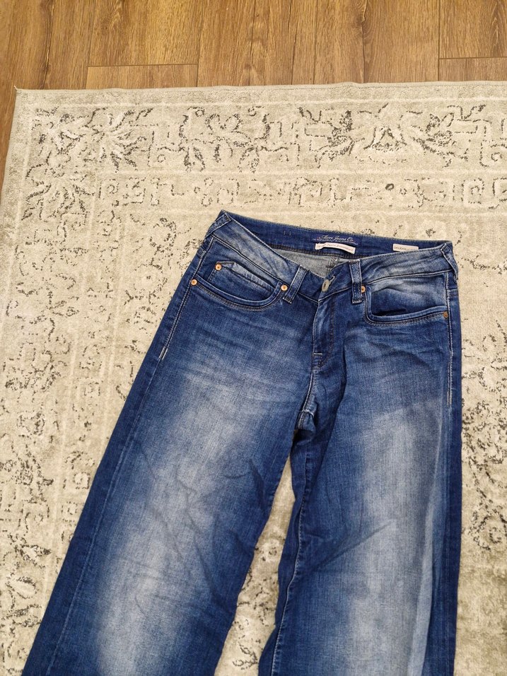 Kadın Lacivert Bol Kesim delidolu model 27 bedenDenim Pantolon - Görsel 2