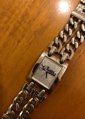 Gri Kadın Saat, Tokalı, Minimalist Tarz - Görsel 2