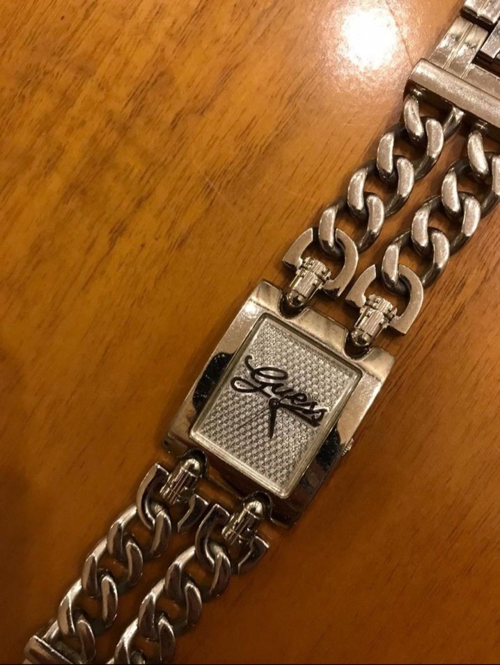 Gri Kadın Saat, Tokalı, Minimalist Tarz - Görsel 2