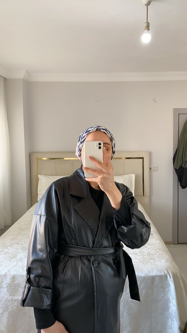 Deri Siyah Kuşaklı Uzun Trençkot - Görsel 3