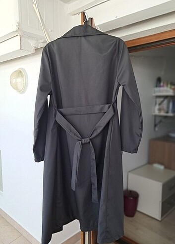 38 Beden KADIN SIYAH TRENCHCOAT
