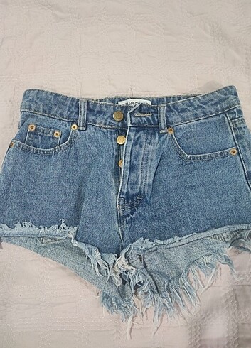 Pull and Bear Şort 