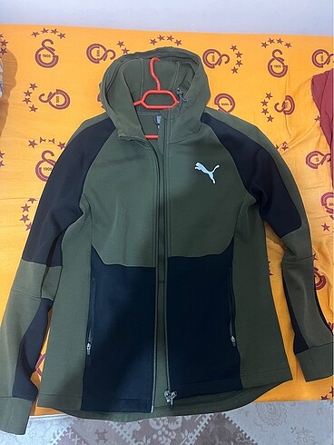 Puma Sweatshirt