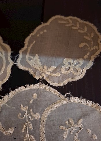 Beden Vintage Nakışlı El Yapımı Dantel Seti