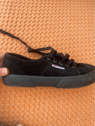 Kullanılmamış superga
