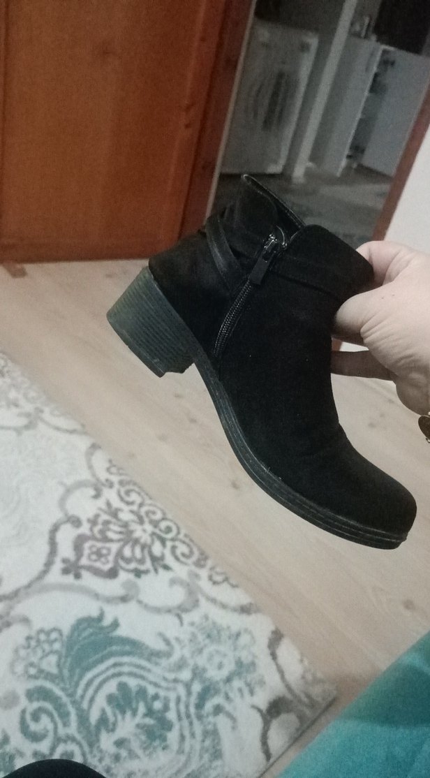 Siyah Süet Tokalı Kadın Bot - Görsel 3