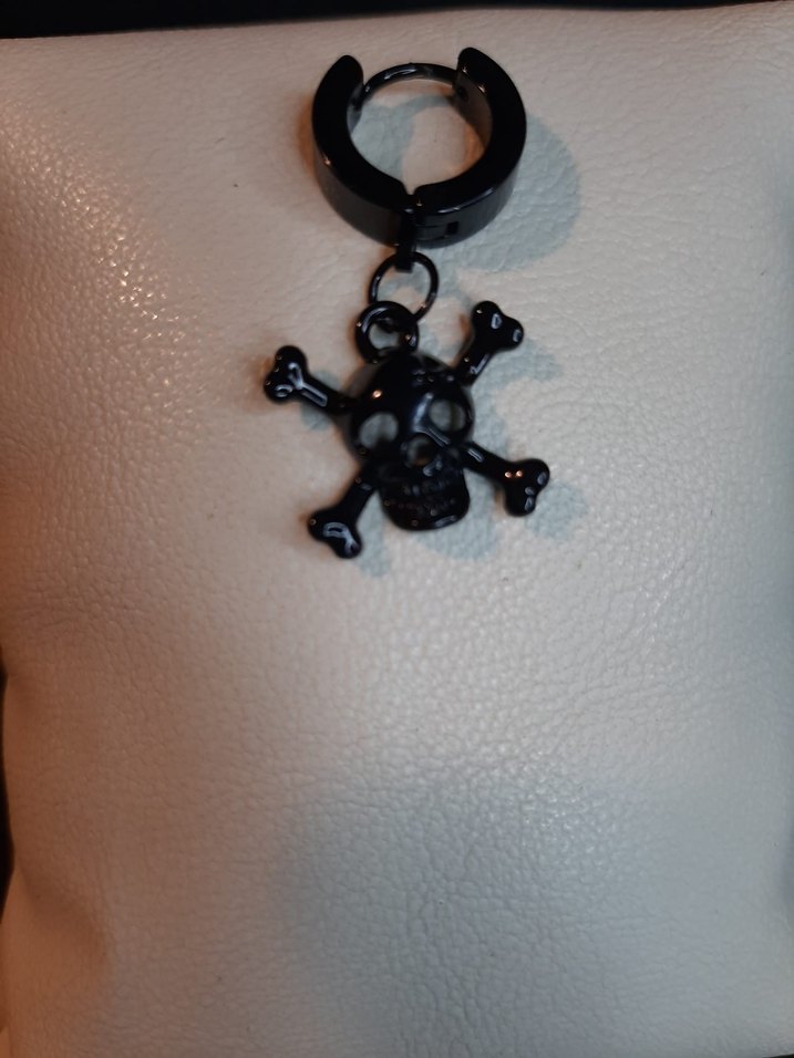 Siyah Gotik Çelik  Küpe - Görsel 3