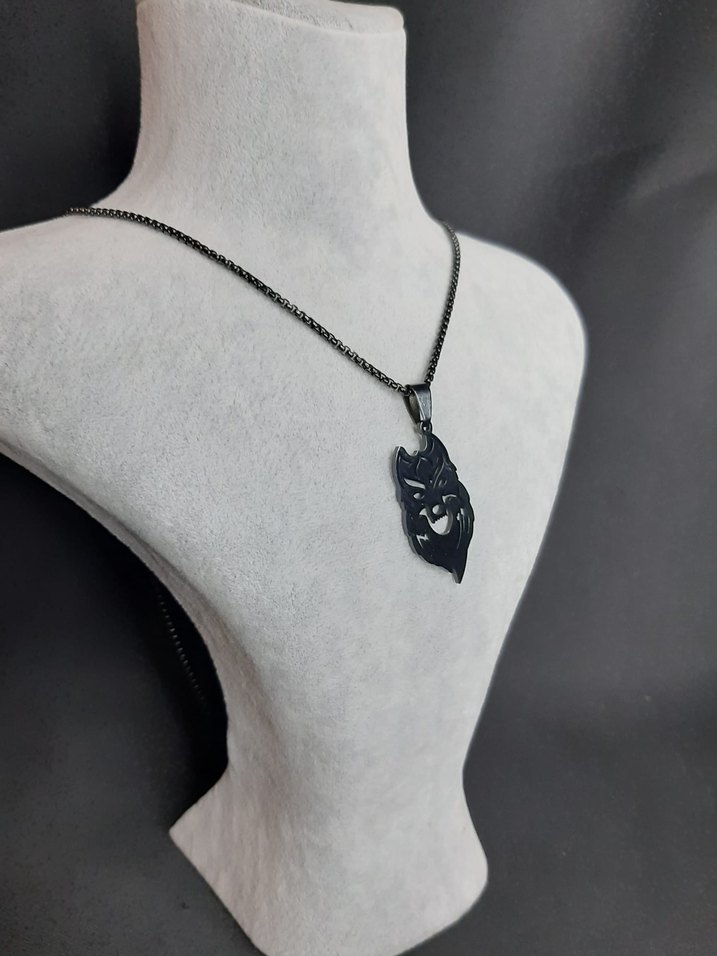 Çelik Zincirli Siyah Kurt Figürlü Gotik Kolye - Görsel 3
