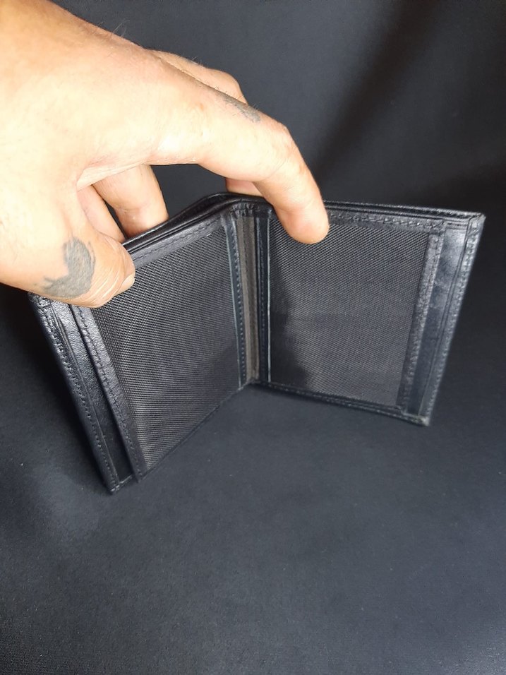 Siyah Minimalist Erkek Cüzdanı - Görsel 3