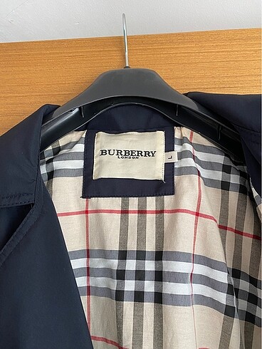 l Beden Burberry Trenç