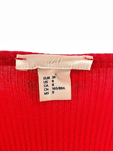 38 Beden kırmızı Renk H&M Uzun Elbise %70 İndirimli.